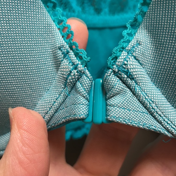 b.tempt’d by Wacoal Charming front close bra - new - Picture 2 of 5